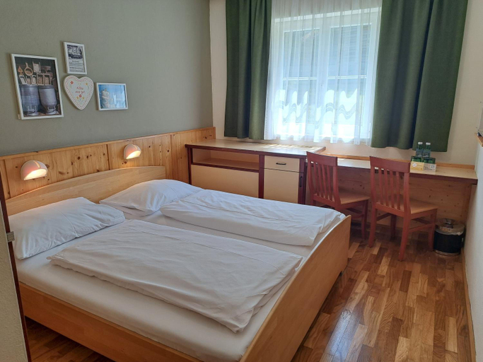 Bedroom 3, Jufa Hotel Bad Aussee, Liezen