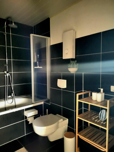 Bathroom 3, Weltmann S Hotel Restaurant, Ennepe-Ruhr-Kreis