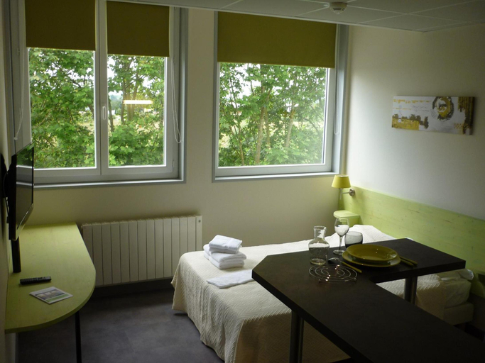 Bedroom 3, West Appart' Hôtel, Deux-Sèvres