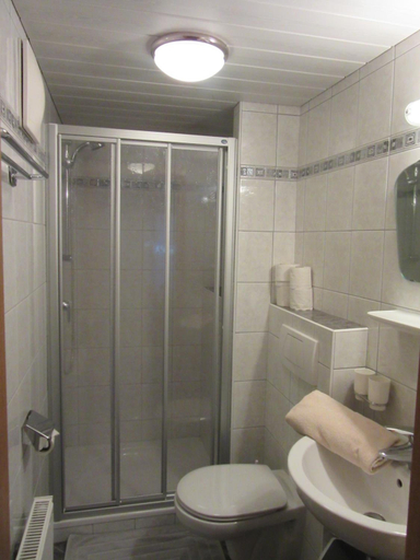 Bathroom 3, Gasthof Waldrast, Schwaz