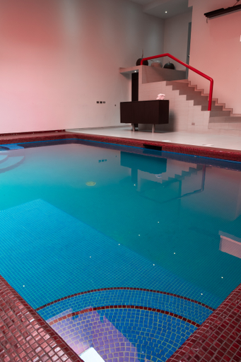 Sport & Beauty 5, Motel Via, Tijuana