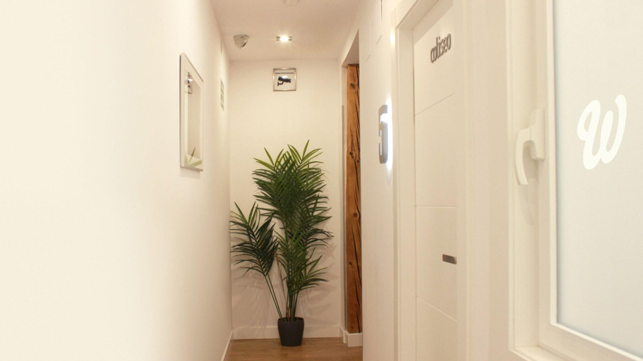 Public Area 3, Woohoo Rooms Hortaleza, Madrid