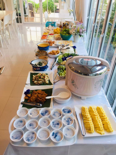 Food & Drinks 5, The White Village Ranong Resort, Muang Ranong