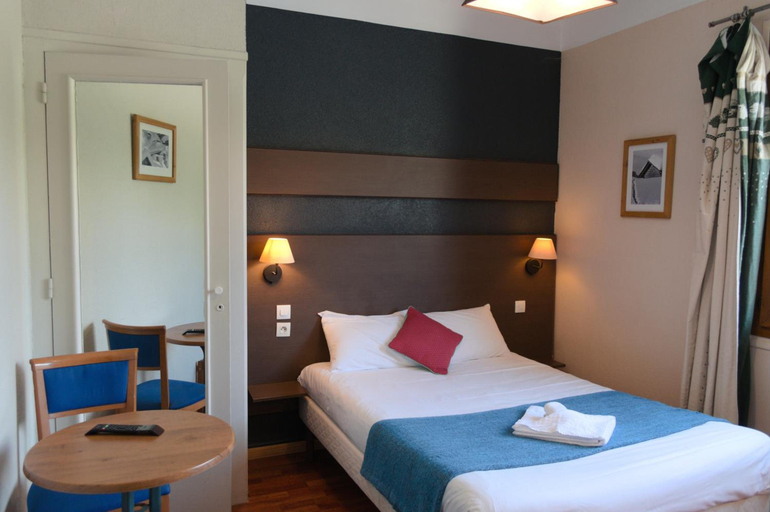 Bedroom 3, Ô & Cimes, Savoie