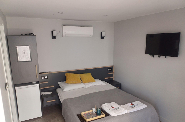 Bedroom 4, The Elysian Resort Hotel, Karataş