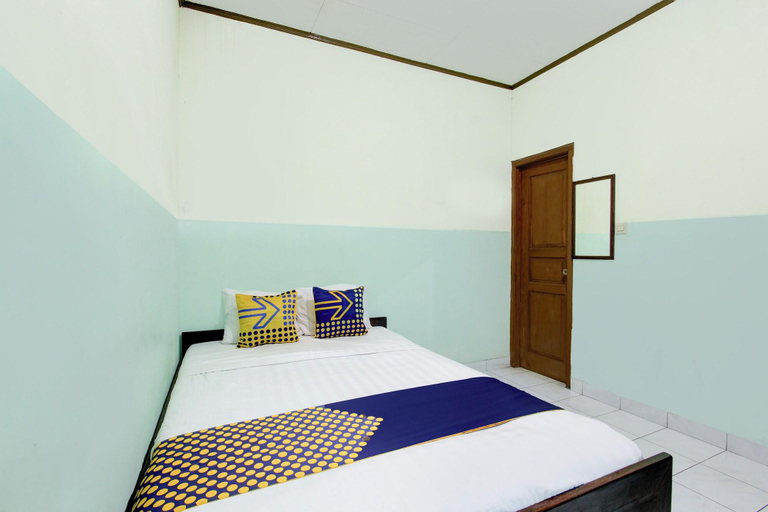 Room 4, Spot On 94211 Pondok Wisata Kaliandra, Sleman