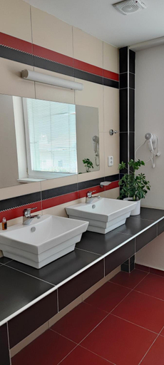 Bathroom 3, Hotel 21, Bratislava