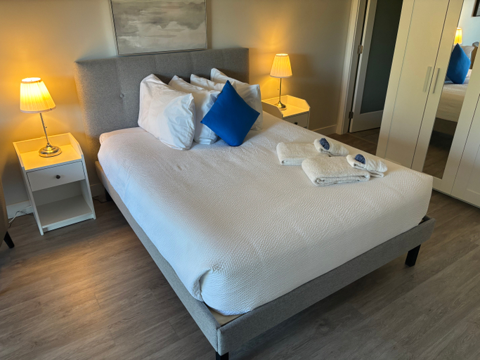 Room 5, Gibsons Landing Inn, Sunshine Coast