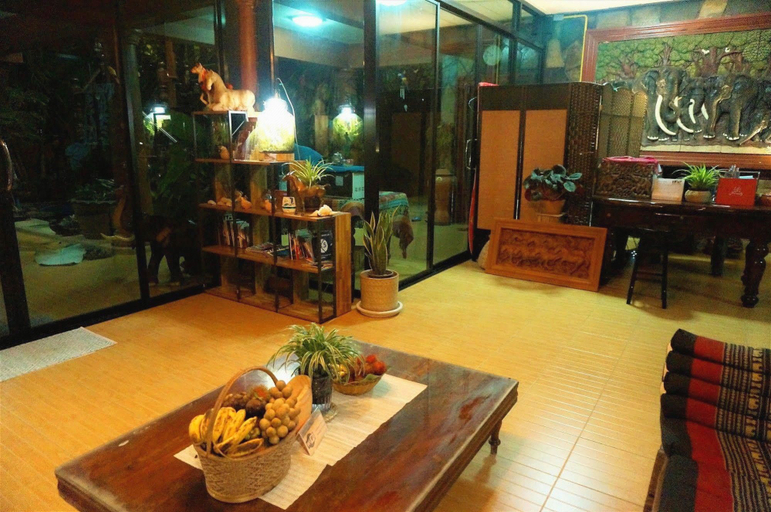 Food & Drinks 5, Ruenthai Boutique, Phuket Island