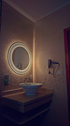 Bathroom 4, Arkan Egyptian Museum Hotel, Al-Ahram