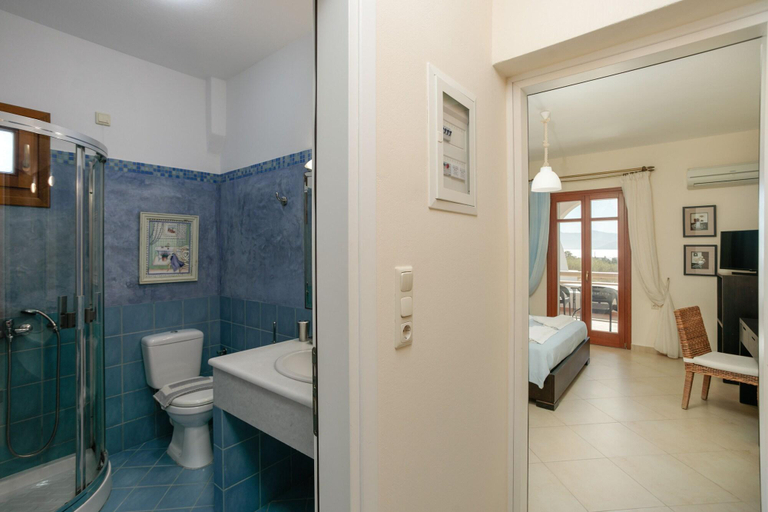 Bathroom 4, Margaritari Hotel, South Aegean