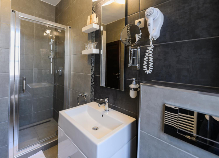 Bathroom 5, Hotel Villa Volgy Wellness Konferencia, Eger