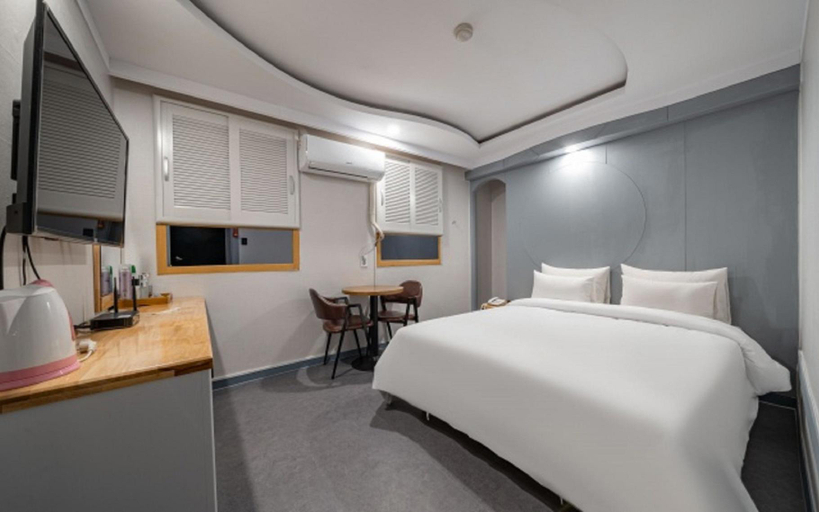 Bedroom 3, Sungshin University Station Ivy, Seongbuk