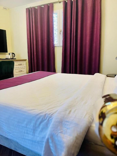 Room 5, The Red Farm Relais Spa