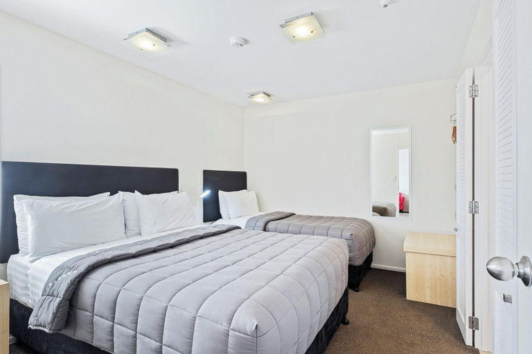 Room 2, Tussock Peak Lodge, Hurunui