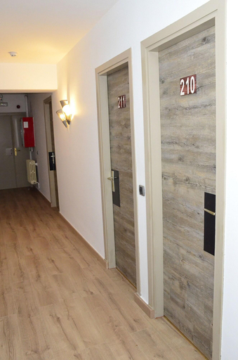 Public Area 3, Hotel Terranova, Pyrénées-Orientales