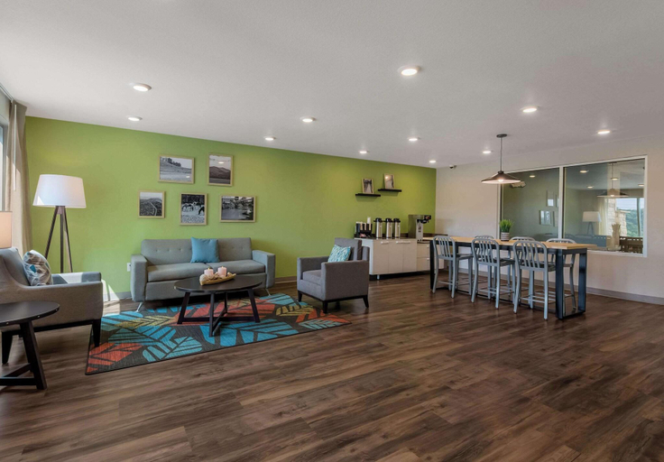 Public Area 2, WoodSpring Suites Roanoke, Roanoke