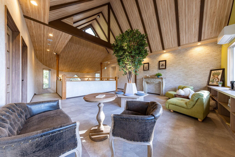 Public Area 2, Almeria Hotel, Yamanakako