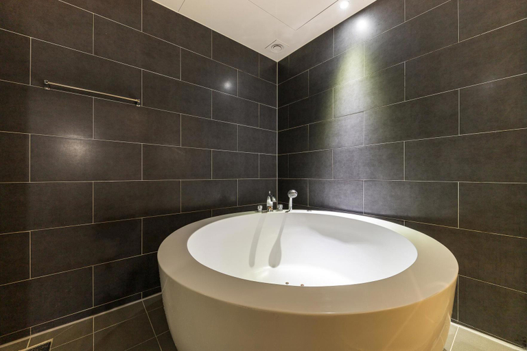 Bathroom 5, Daegu Dongdaegu Station Muje Hotel, Buk