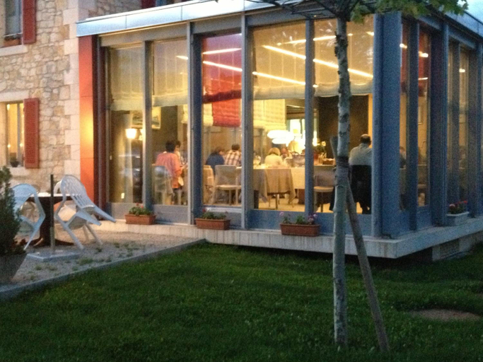 General view 3, Au Boeuf Rouge, Nyon