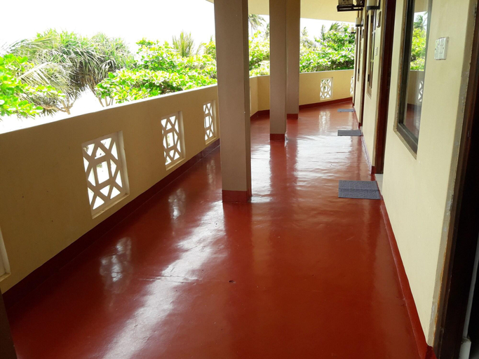 Public Area, Sea View Beach Hotel, Kuchchaveli