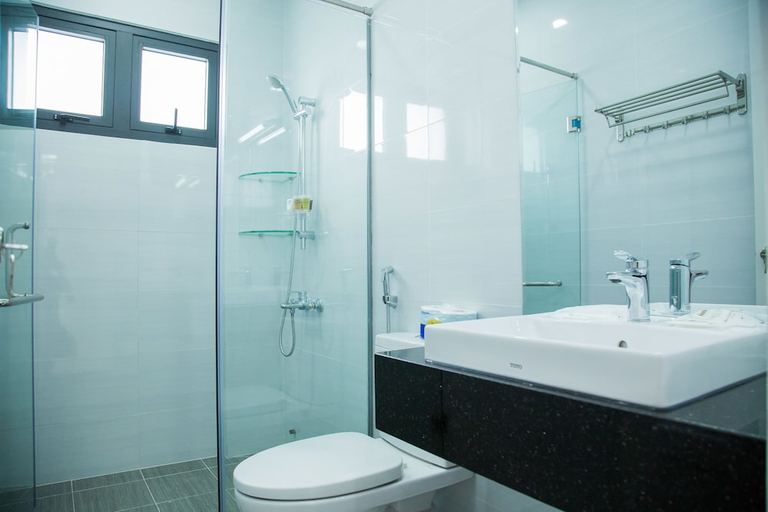 Bathroom 3, Riverview Apartment, Ho Chi Minh City