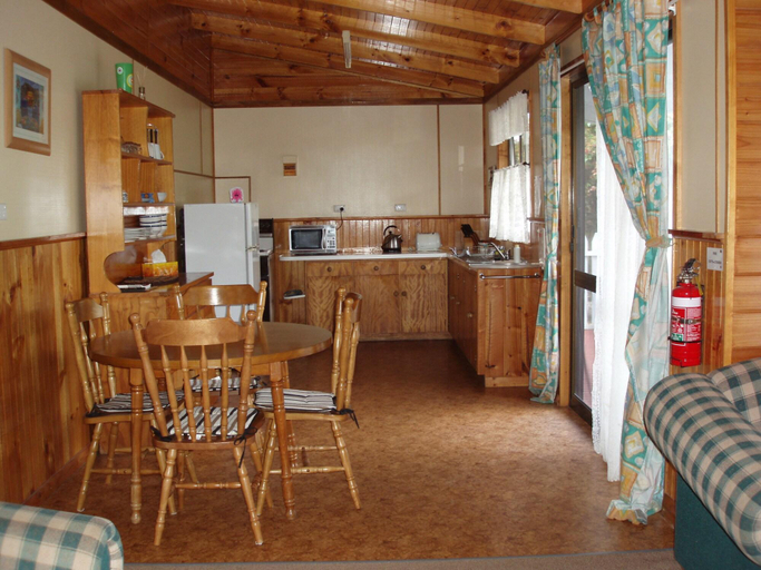 Room 5, Boat Harbour Garden Cottages, Waratah/Wynyard - Pt A