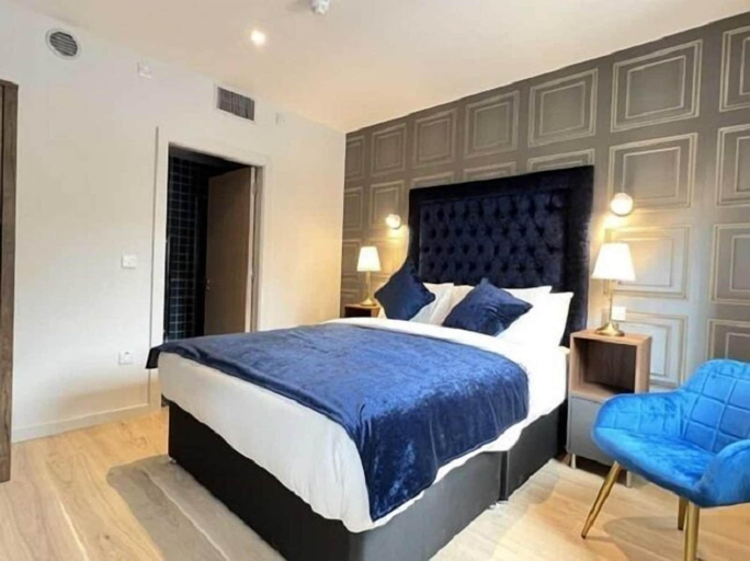 Bedroom 3, Merrion Square Studios, Dublin