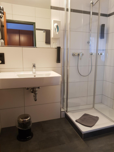 Bathroom 3, Hotel Walz, Paderborn