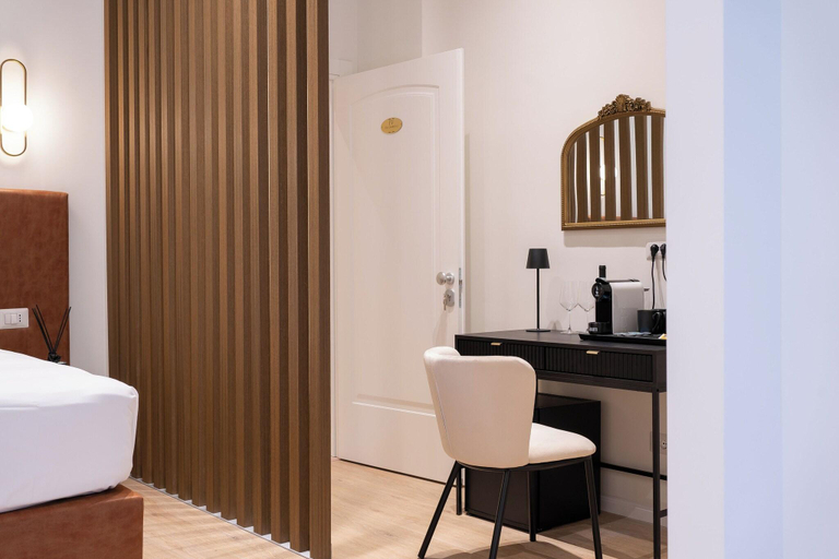 Bedroom 4, Romart luxury rooms, Roma