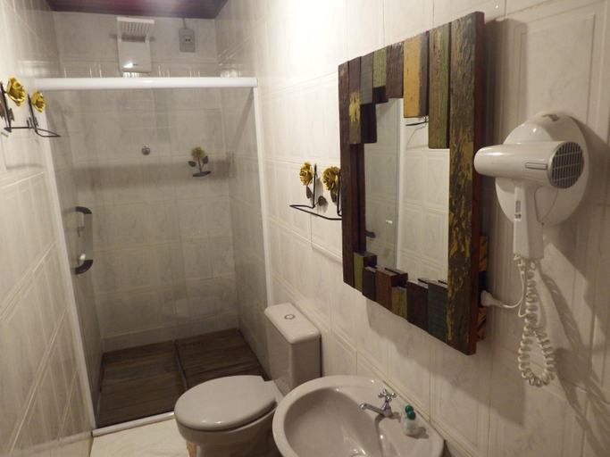 Bathroom 3, Pousada Chalés Da Felicidade, Itu