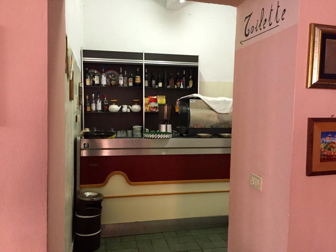 Food & Drinks 4, Albergo Ape Elbana, Livorno