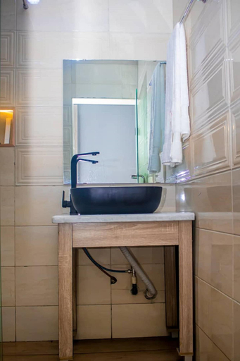 Bathroom 4, Hopeland Hotels, Obio/Akp