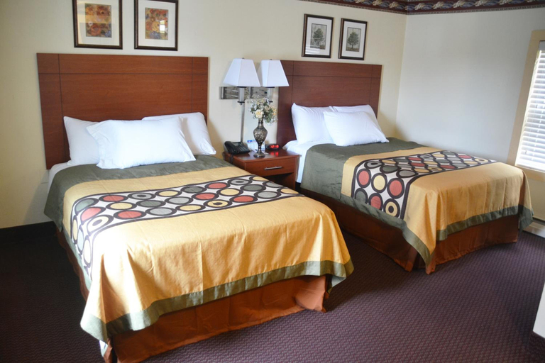 Bedroom 5, Scottish Inns Potsdam, Saint Lawrence