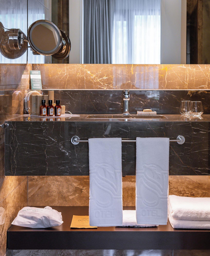 Bathroom 5, NARVEN WELLNESS & THERMAL HOTEL, Merkez