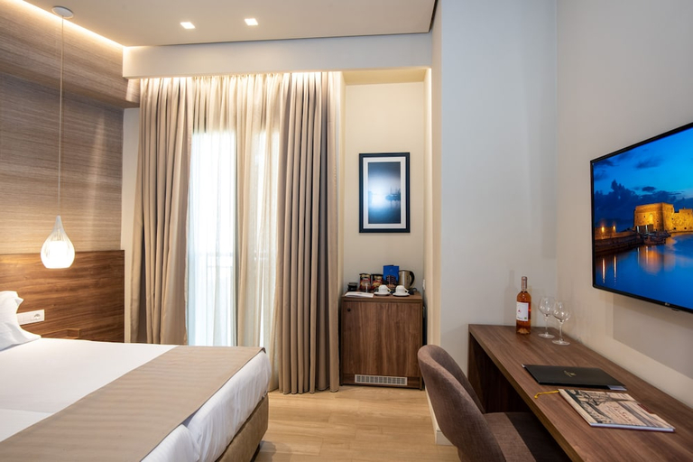 Bedroom 3, Metropole Urban Hotel, Crete