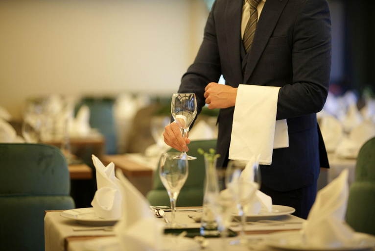 Food & Drinks 5, Ad Hotel Pont D Hydra, El Achour