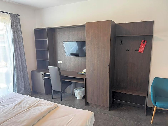 Room 4, Hotel Restaurant Ayhan, Region Hannover