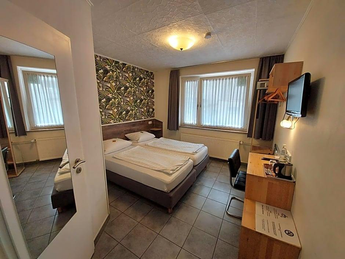 Room 3, Hotel Mv Ller Kv Ln, Köln