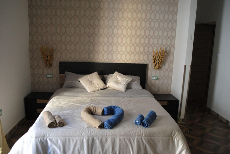 Bedroom 3, PIGNASECCA GUEST HOUSE, Napoli