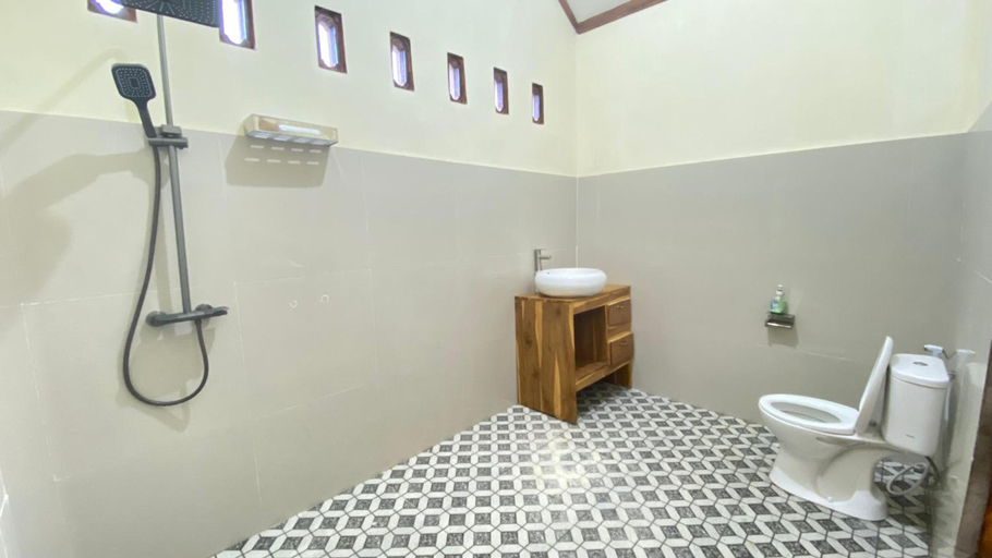 Bathroom 3, Nea Cottage Lombok, Lombok