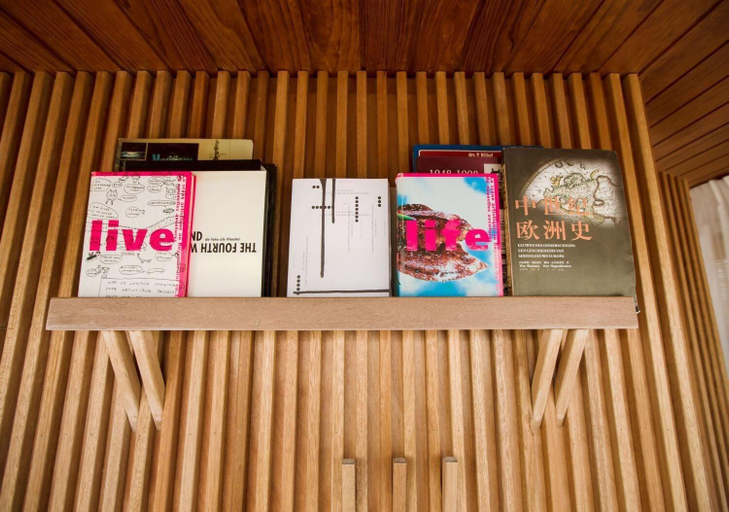 Others, Sweets Buiksloterdraaibrug, Amsterdam