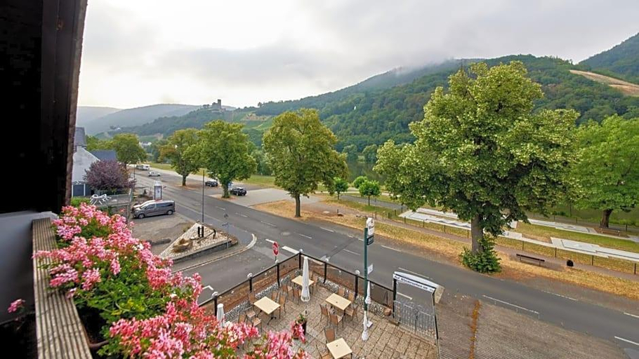 Public Area, Cafe Rosi, Bernkastel-Wittlich