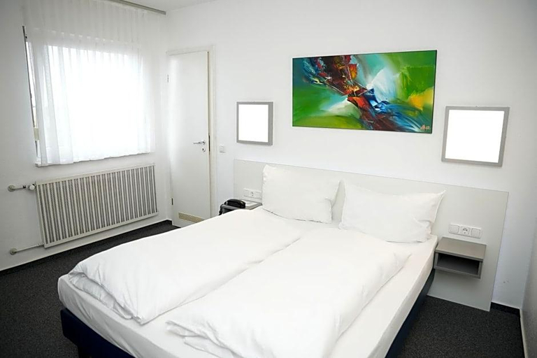 Bedroom 3, Weber Residenz, Mannheim