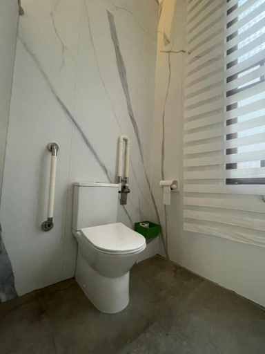 Bathroom 5, The Cathedral Hostel, Murcia