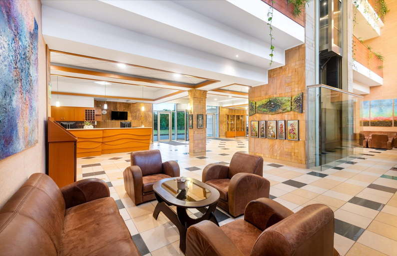 Public Area, Hotel Aquarell, Ceglédi