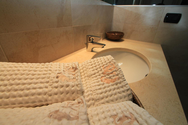 Bathroom 5, Albergo Della Ceramica, Cuneo