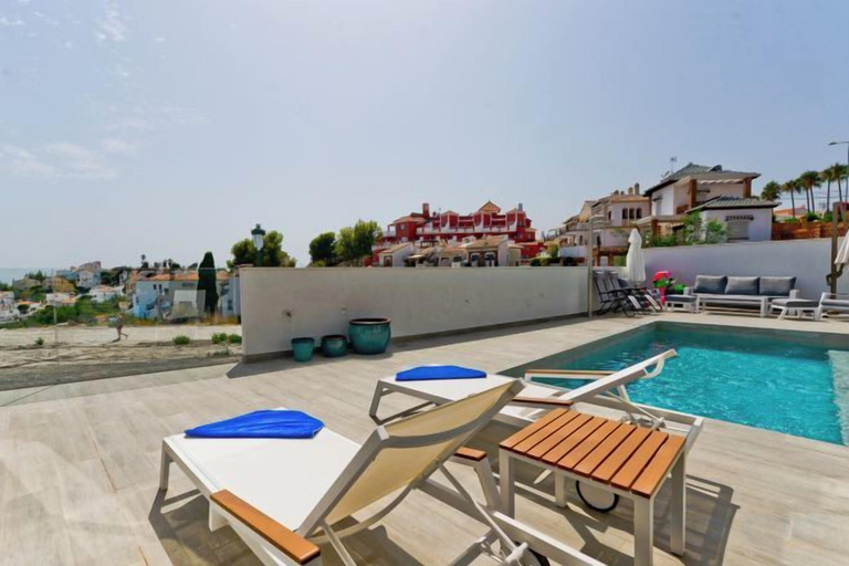Sport & Beauty 4, Royal Palm 36 8 Pax Villa with Heated Private Pool, Málaga