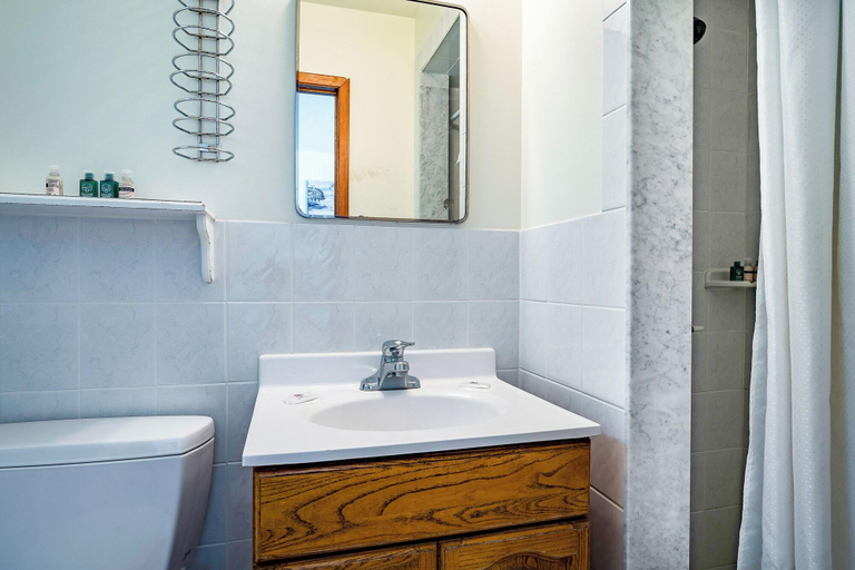 Bathroom 4, Beach Club by Beach1 Motel, Lake Hurron