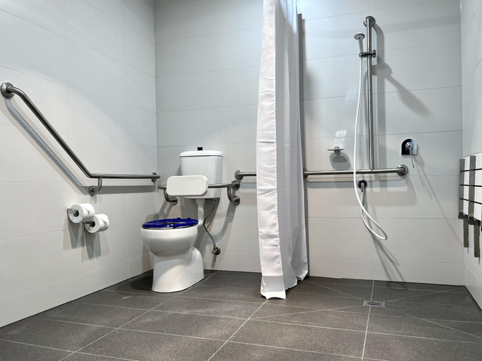 Bathroom 4, Sixty Six Boutique Apartments, Hobart
